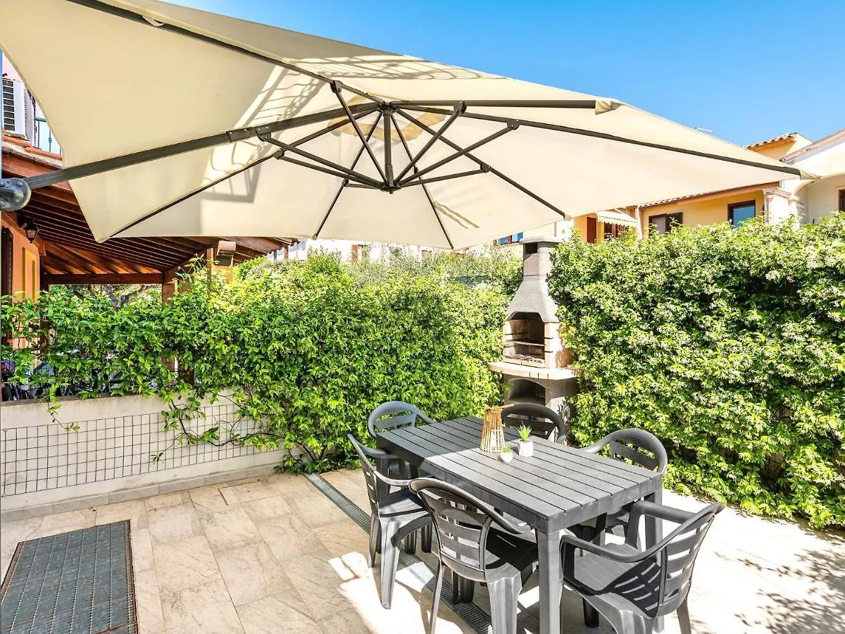 Semesterbostad A Casa Di Luca Villa Pula Italien